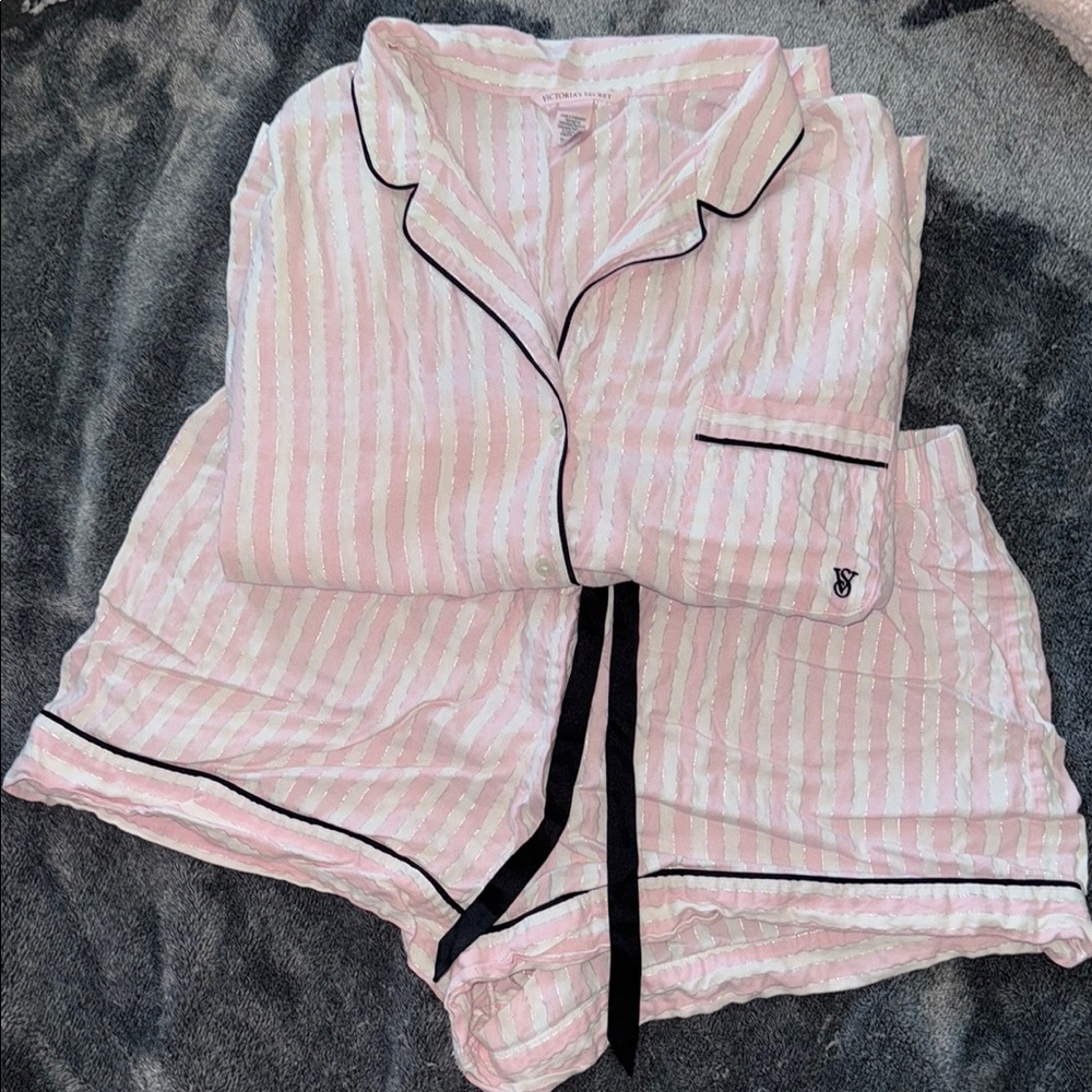 GUC Victoria's Secret Heritage Stripe Two-Piece Pajama Set